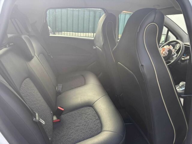 Рено Зое 2023 в Тернополе на Automoto.ua Белый Рено Зое, объемом двигателя 0 л и пробегом 30 тыс. км за 12222 $, фото 15 на Automoto.ua