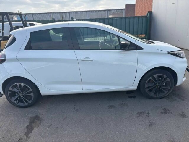 Рено Зое 2023 в Тернополе на Automoto.ua Белый Рено Зое, объемом двигателя 0 л и пробегом 30 тыс. км за 12222 $, фото 4 на Automoto.ua