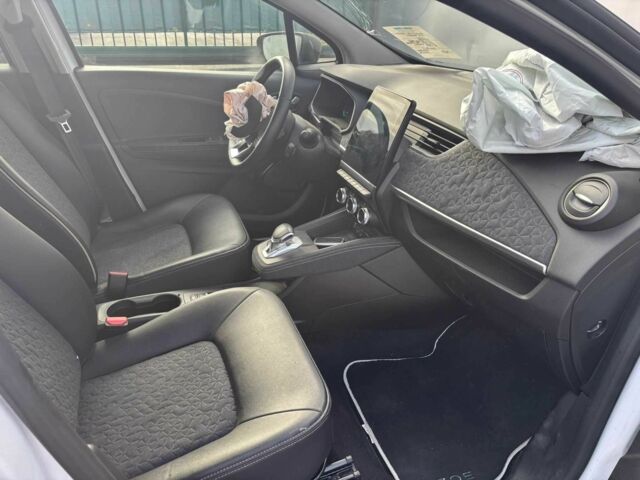 Рено Зое 2023 в Тернополе на Automoto.ua Белый Рено Зое, объемом двигателя 0 л и пробегом 30 тыс. км за 12222 $, фото 14 на Automoto.ua