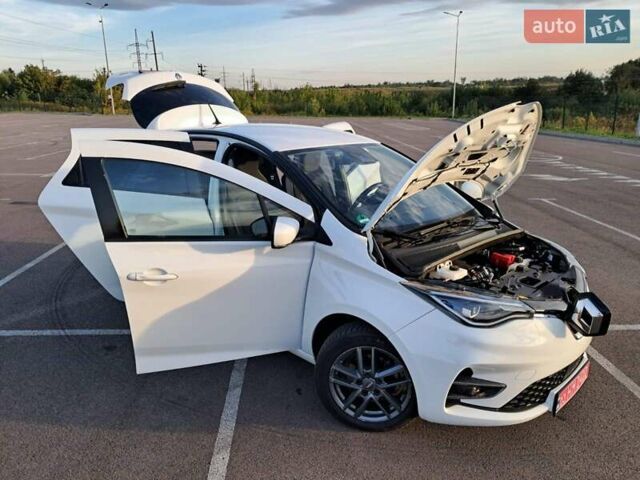 Бежевый Рено Зое, объемом двигателя 0 л и пробегом 70 тыс. км за 12900 $, фото 107 на Automoto.ua