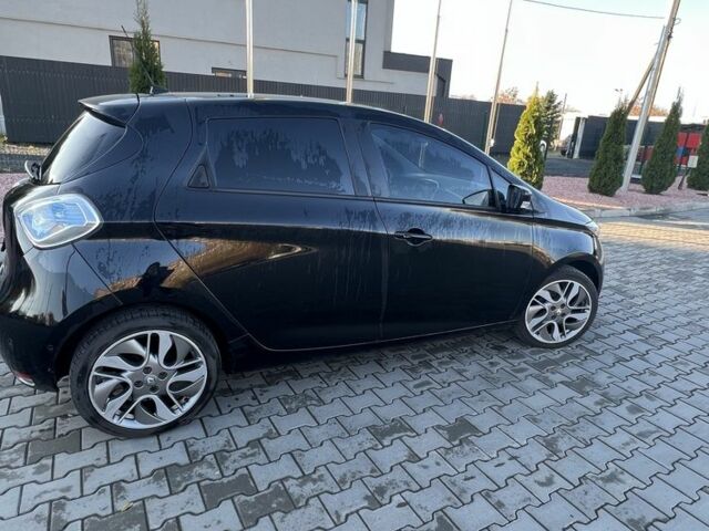 Черный Рено Зое, объемом двигателя 0 л и пробегом 109 тыс. км за 5300 $, фото 1 на Automoto.ua
