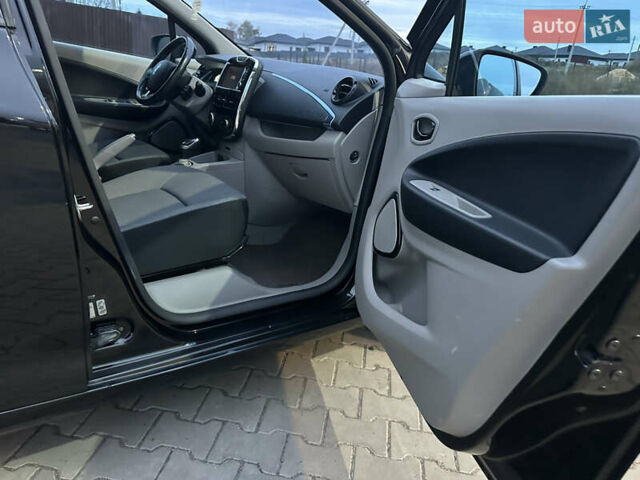 Чорний Рено Зое, об'ємом двигуна 0 л та пробігом 82 тис. км за 6400 $, фото 37 на Automoto.ua