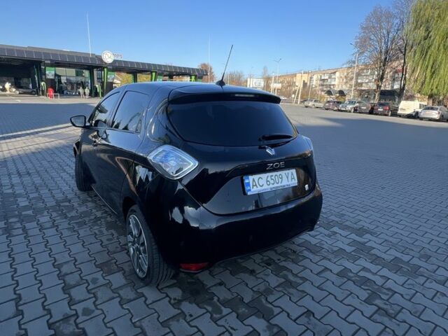 Черный Рено Зое, объемом двигателя 0 л и пробегом 109 тыс. км за 5300 $, фото 2 на Automoto.ua