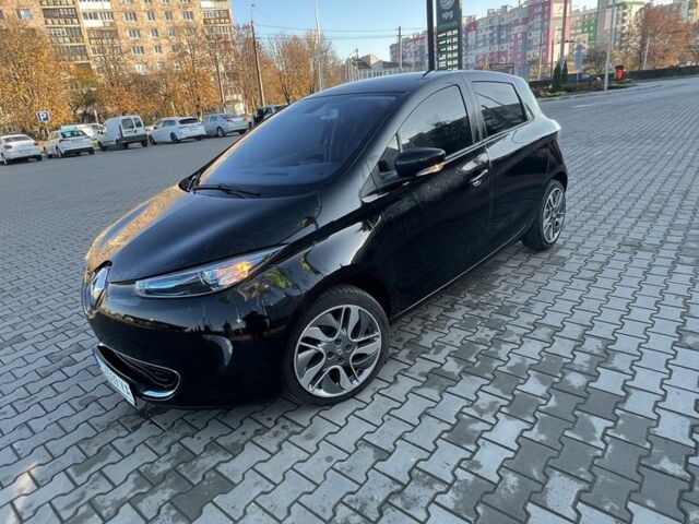 Черный Рено Зое, объемом двигателя 0 л и пробегом 109 тыс. км за 5300 $, фото 6 на Automoto.ua