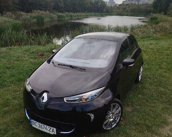 Черный Рено Зое, объемом двигателя 0 л и пробегом 59 тыс. км за 7200 $, фото 2 на Automoto.ua