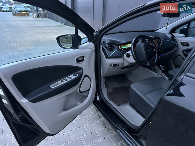 Чорний Рено Зое, об'ємом двигуна 0 л та пробігом 82 тис. км за 6400 $, фото 18 на Automoto.ua