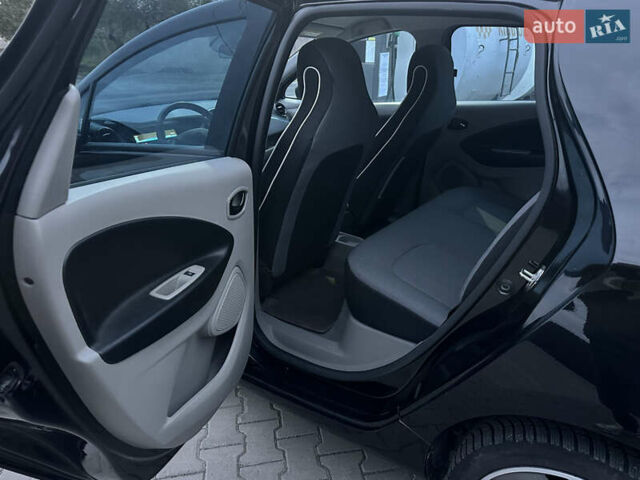 Чорний Рено Зое, об'ємом двигуна 0 л та пробігом 82 тис. км за 6400 $, фото 27 на Automoto.ua