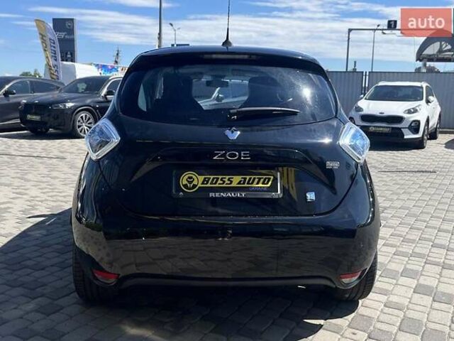 Черный Рено Зое, объемом двигателя 0 л и пробегом 113 тыс. км за 6800 $, фото 5 на Automoto.ua