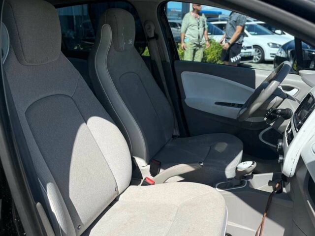 Черный Рено Зое, объемом двигателя 0 л и пробегом 113 тыс. км за 6800 $, фото 22 на Automoto.ua