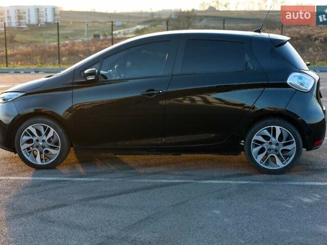 Черный Рено Зое, объемом двигателя 0 л и пробегом 110 тыс. км за 6800 $, фото 7 на Automoto.ua