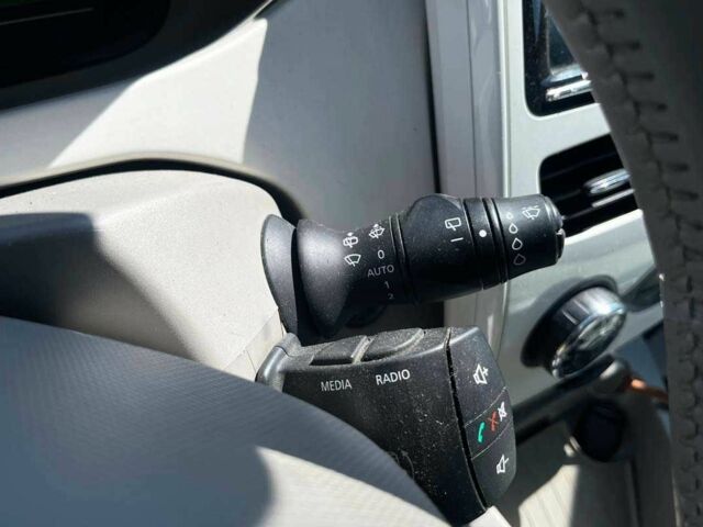 Черный Рено Зое, объемом двигателя 0 л и пробегом 113 тыс. км за 6800 $, фото 16 на Automoto.ua