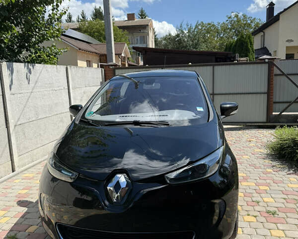 Черный Рено Зое, объемом двигателя 0 л и пробегом 152 тыс. км за 7300 $, фото 2 на Automoto.ua