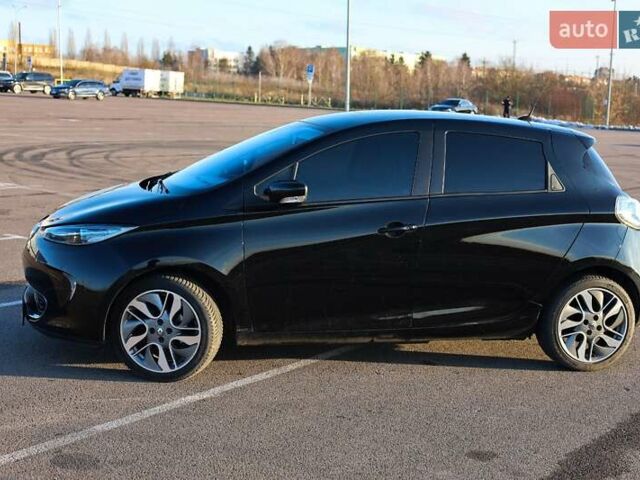 Черный Рено Зое, объемом двигателя 0 л и пробегом 110 тыс. км за 6800 $, фото 3 на Automoto.ua