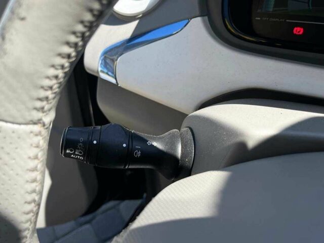 Черный Рено Зое, объемом двигателя 0 л и пробегом 113 тыс. км за 6800 $, фото 15 на Automoto.ua