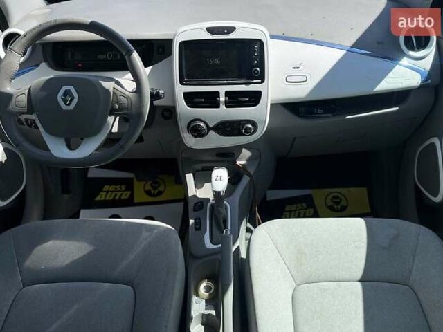 Черный Рено Зое, объемом двигателя 0 л и пробегом 113 тыс. км за 6800 $, фото 17 на Automoto.ua