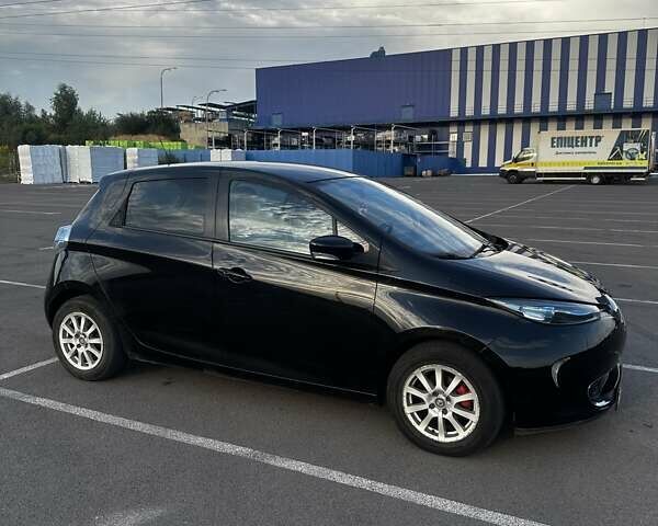 Черный Рено Зое, объемом двигателя 0 л и пробегом 120 тыс. км за 7200 $, фото 5 на Automoto.ua