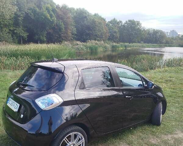 Черный Рено Зое, объемом двигателя 0 л и пробегом 59 тыс. км за 7200 $, фото 19 на Automoto.ua