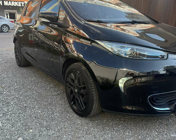 Чорний Рено Зое, об'ємом двигуна 0 л та пробігом 157 тис. км за 5999 $, фото 2 на Automoto.ua