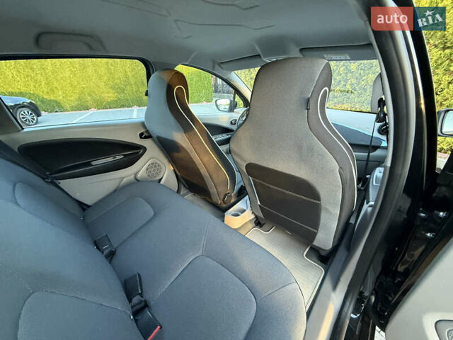 Рено Зое 2014 в Стрые на Automoto.ua Черный Рено Зое, объемом двигателя 0 л и пробегом 78 тыс. км за 6999 $, фото 33 на Automoto.ua