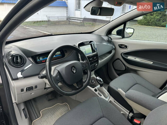 Черный Рено Зое, объемом двигателя 0 л и пробегом 55 тыс. км за 6700 $, фото 21 на Automoto.ua