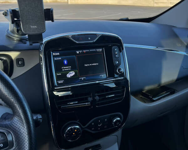 Рено Зое 2014 в Львове на Automoto.ua Черный Рено Зое, объемом двигателя 0 л и пробегом 96 тыс. км за 6550 $, фото 14 на Automoto.ua