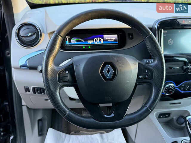 Чорний Рено Зое, об'ємом двигуна 0 л та пробігом 78 тис. км за 6999 $, фото 44 на Automoto.ua