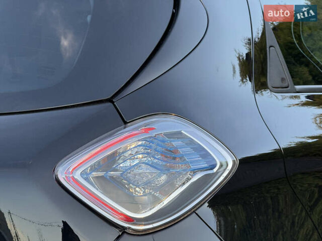 Рено Зое 2014 в Стрые на Automoto.ua Черный Рено Зое, объемом двигателя 0 л и пробегом 78 тыс. км за 6999 $, фото 26 на Automoto.ua