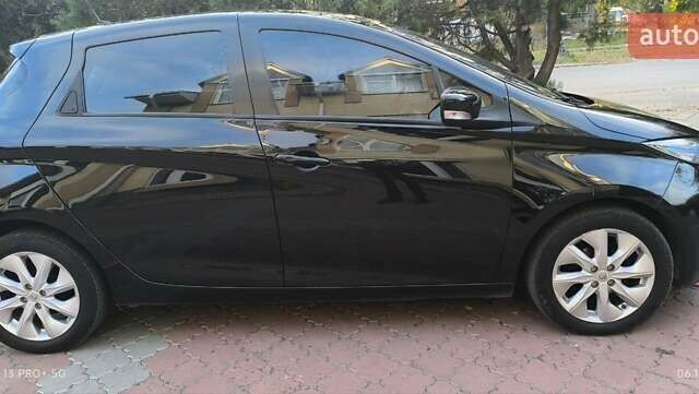 Черный Рено Зое, объемом двигателя 0 л и пробегом 64 тыс. км за 7350 $, фото 8 на Automoto.ua