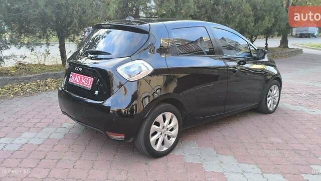 Черный Рено Зое, объемом двигателя 0 л и пробегом 64 тыс. км за 7350 $, фото 10 на Automoto.ua