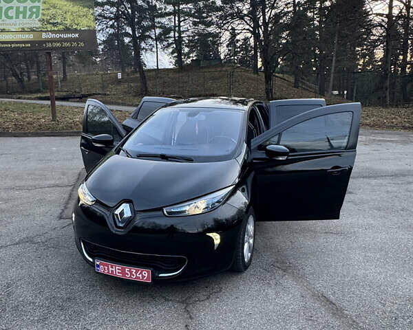 Черный Рено Зое, объемом двигателя 0 л и пробегом 90 тыс. км за 7700 $, фото 18 на Automoto.ua