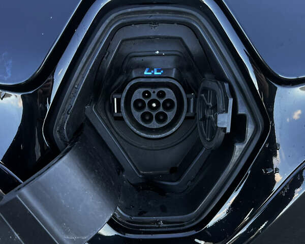 Чорний Рено Зое, об'ємом двигуна 0 л та пробігом 96 тис. км за 6350 $, фото 1 на Automoto.ua