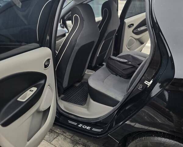 Чорний Рено Зое, об'ємом двигуна 0 л та пробігом 135 тис. км за 5950 $, фото 11 на Automoto.ua