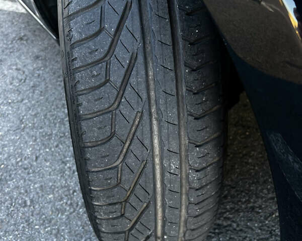 Чорний Рено Зое, об'ємом двигуна 0 л та пробігом 96 тис. км за 6350 $, фото 3 на Automoto.ua