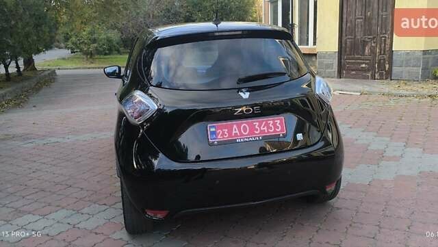 Черный Рено Зое, объемом двигателя 0 л и пробегом 64 тыс. км за 7350 $, фото 12 на Automoto.ua