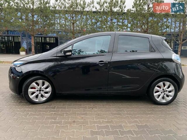 Черный Рено Зое, объемом двигателя 0 л и пробегом 103 тыс. км за 5800 $, фото 4 на Automoto.ua
