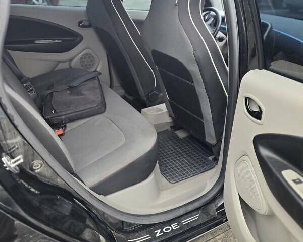 Чорний Рено Зое, об'ємом двигуна 0 л та пробігом 135 тис. км за 5950 $, фото 9 на Automoto.ua