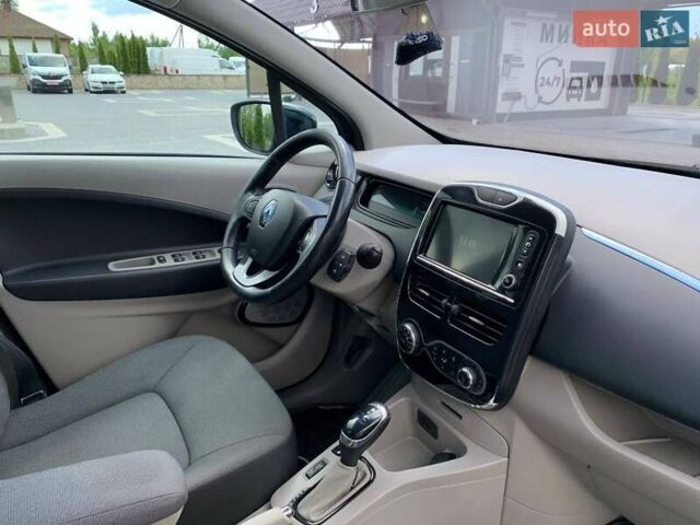 Черный Рено Зое, объемом двигателя 0 л и пробегом 130 тыс. км за 6400 $, фото 24 на Automoto.ua