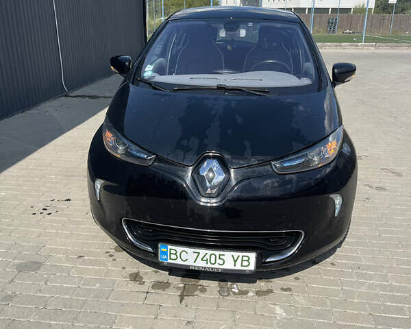 Черный Рено Зое, объемом двигателя 0 л и пробегом 120 тыс. км за 6500 $, фото 1 на Automoto.ua