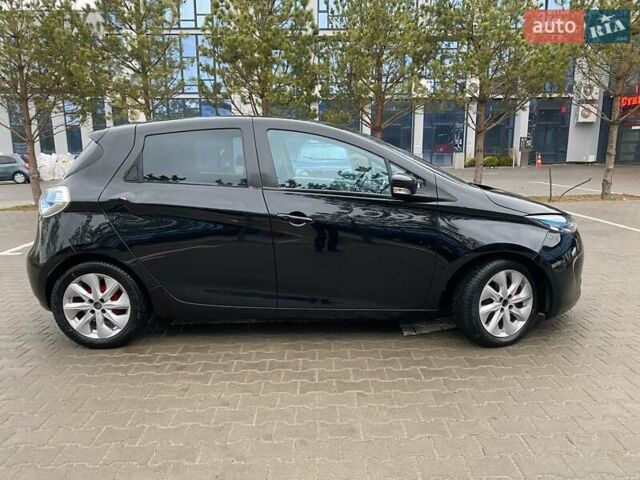 Черный Рено Зое, объемом двигателя 0 л и пробегом 103 тыс. км за 5800 $, фото 9 на Automoto.ua