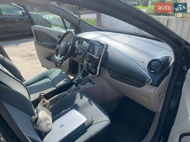 Чорний Рено Зое, об'ємом двигуна 0 л та пробігом 137 тис. км за 6400 $, фото 7 на Automoto.ua