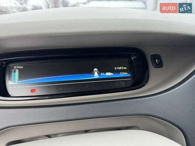 Черный Рено Зое, объемом двигателя 0 л и пробегом 91 тыс. км за 6499 $, фото 21 на Automoto.ua