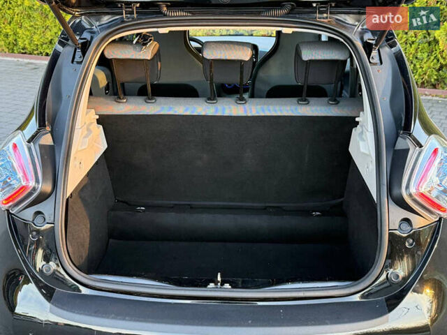 Чорний Рено Зое, об'ємом двигуна 0 л та пробігом 78 тис. км за 6999 $, фото 37 на Automoto.ua