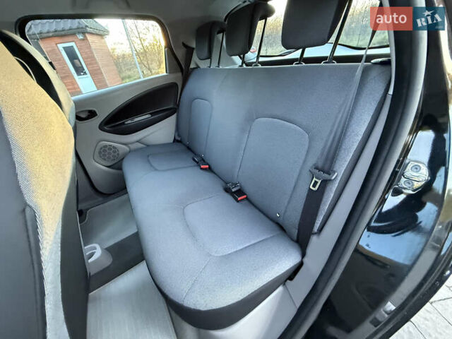 Рено Зое 2014 в Стрые на Automoto.ua Черный Рено Зое, объемом двигателя 0 л и пробегом 78 тыс. км за 6999 $, фото 41 на Automoto.ua