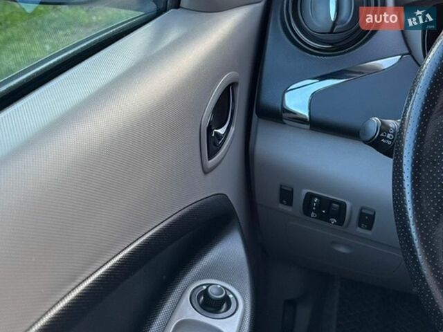 Чорний Рено Зое, об'ємом двигуна 0 л та пробігом 144 тис. км за 6950 $, фото 12 на Automoto.ua
