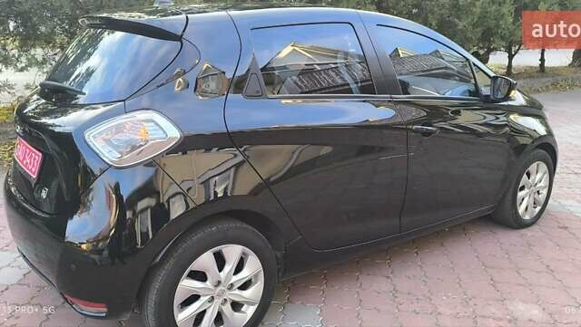 Черный Рено Зое, объемом двигателя 0 л и пробегом 64 тыс. км за 7350 $, фото 13 на Automoto.ua