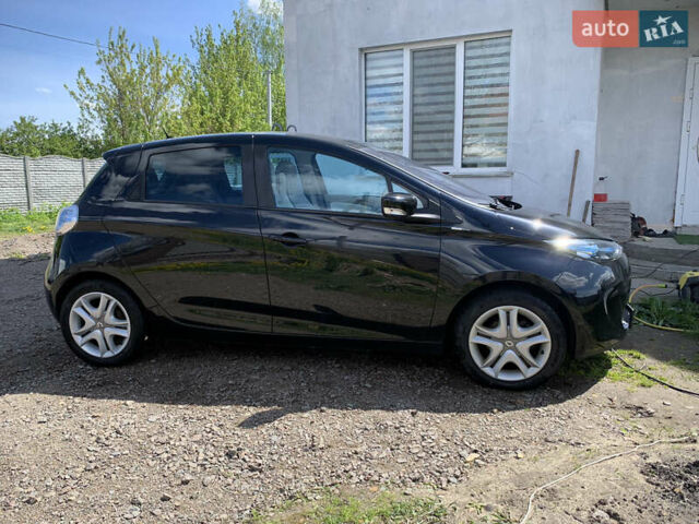 Черный Рено Зое, объемом двигателя 0 л и пробегом 92 тыс. км за 6999 $, фото 1 на Automoto.ua