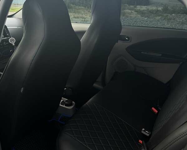 Черный Рено Зое, объемом двигателя 0 л и пробегом 89 тыс. км за 6800 $, фото 8 на Automoto.ua