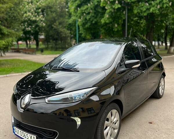 Черный Рено Зое, объемом двигателя 0 л и пробегом 131 тыс. км за 7300 $, фото 6 на Automoto.ua
