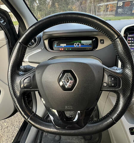 Рено Зое 2015 у Івано-Франківську на Automoto.ua Чорний Рено Зое, об'ємом двигуна 0 л та пробігом 153 тис. км за 6800 $, фото 21 на Automoto.ua