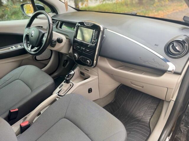 Рено Зое 2015 в Ровно на Automoto.ua Черный Рено Зое, объемом двигателя 0 л и пробегом 128 тыс. км за 6831 $, фото 13 на Automoto.ua